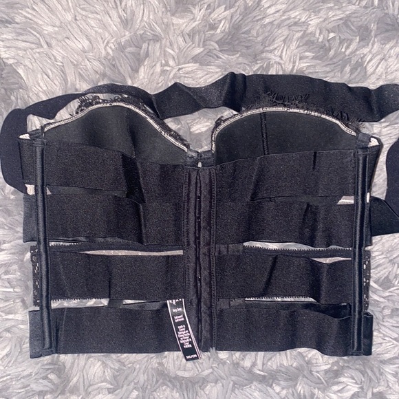 Victoria's Secret Halter Bra - Picture 5 of 6